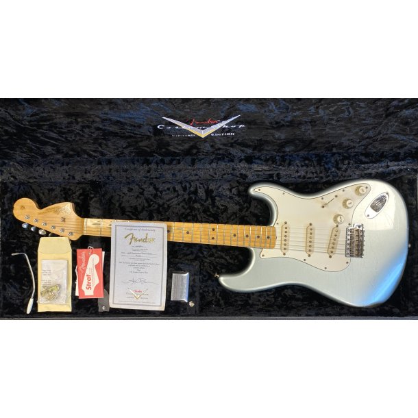 (USED) Fender Custom Shop '66 Closet Classic Reissue Firemist Silver Metal Stratocaster Ltd 2005 